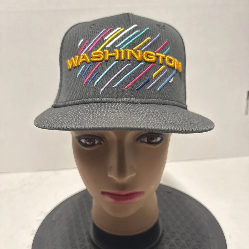 Washington Commanders Hat Cap Snap Back One Size NFL Football Crucial Catch - Picture 2 of 9